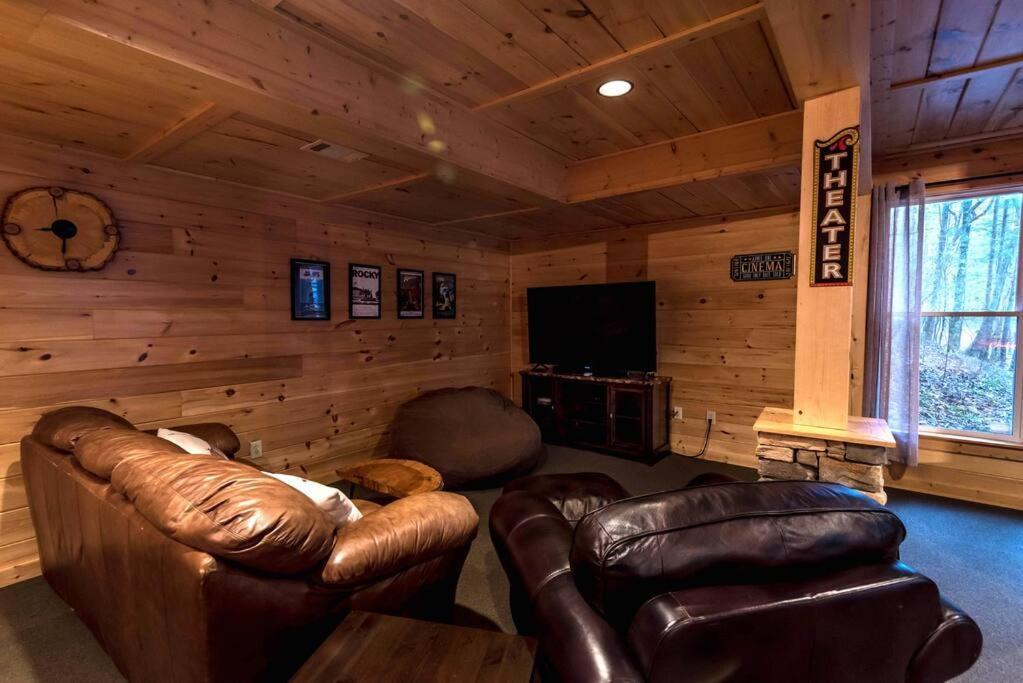 Private Creekside Cabin+Hot Tub,Pool Table, & Pets Ellijay Exteriör bild