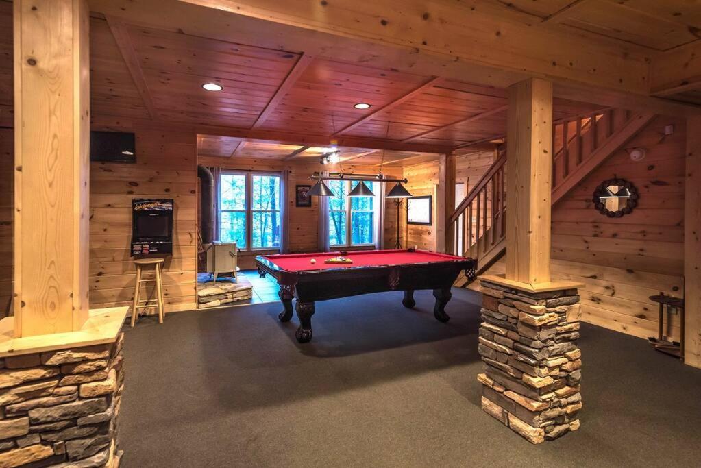 Private Creekside Cabin+Hot Tub,Pool Table, & Pets Ellijay Exteriör bild