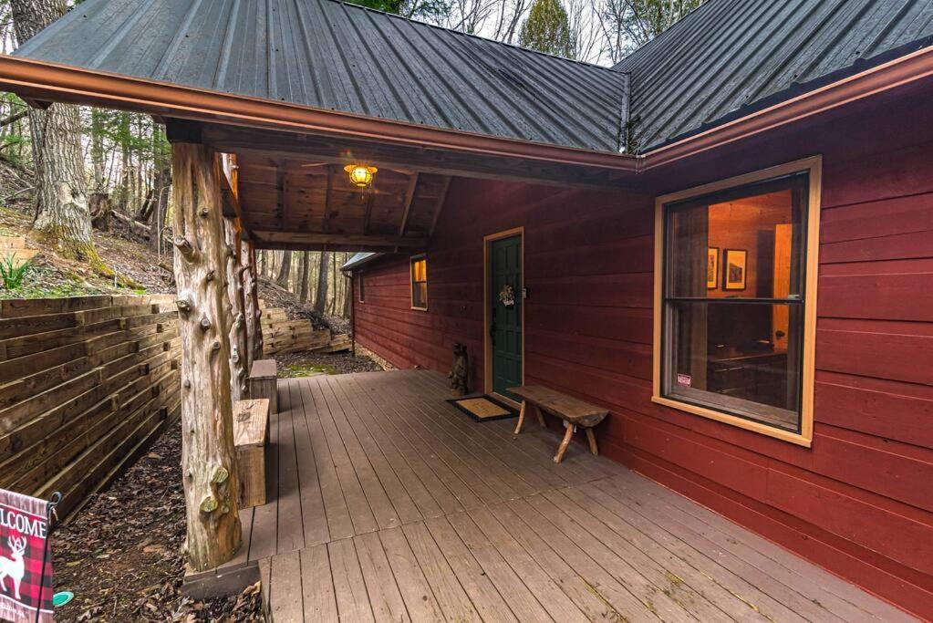 Private Creekside Cabin+Hot Tub,Pool Table, & Pets Ellijay Exteriör bild